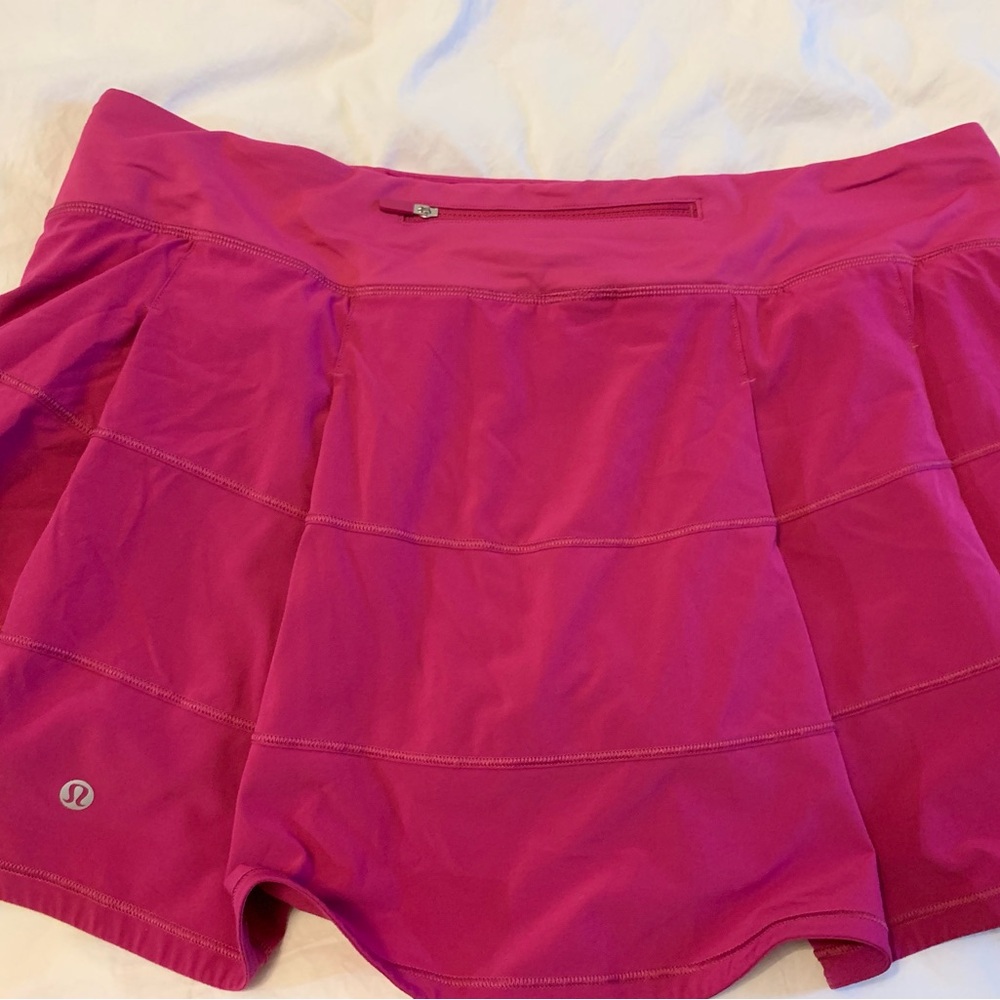 🍋 Lululemon Pace Rival Skirt Tall | 12
Great pre-owned condition smoke-free home
